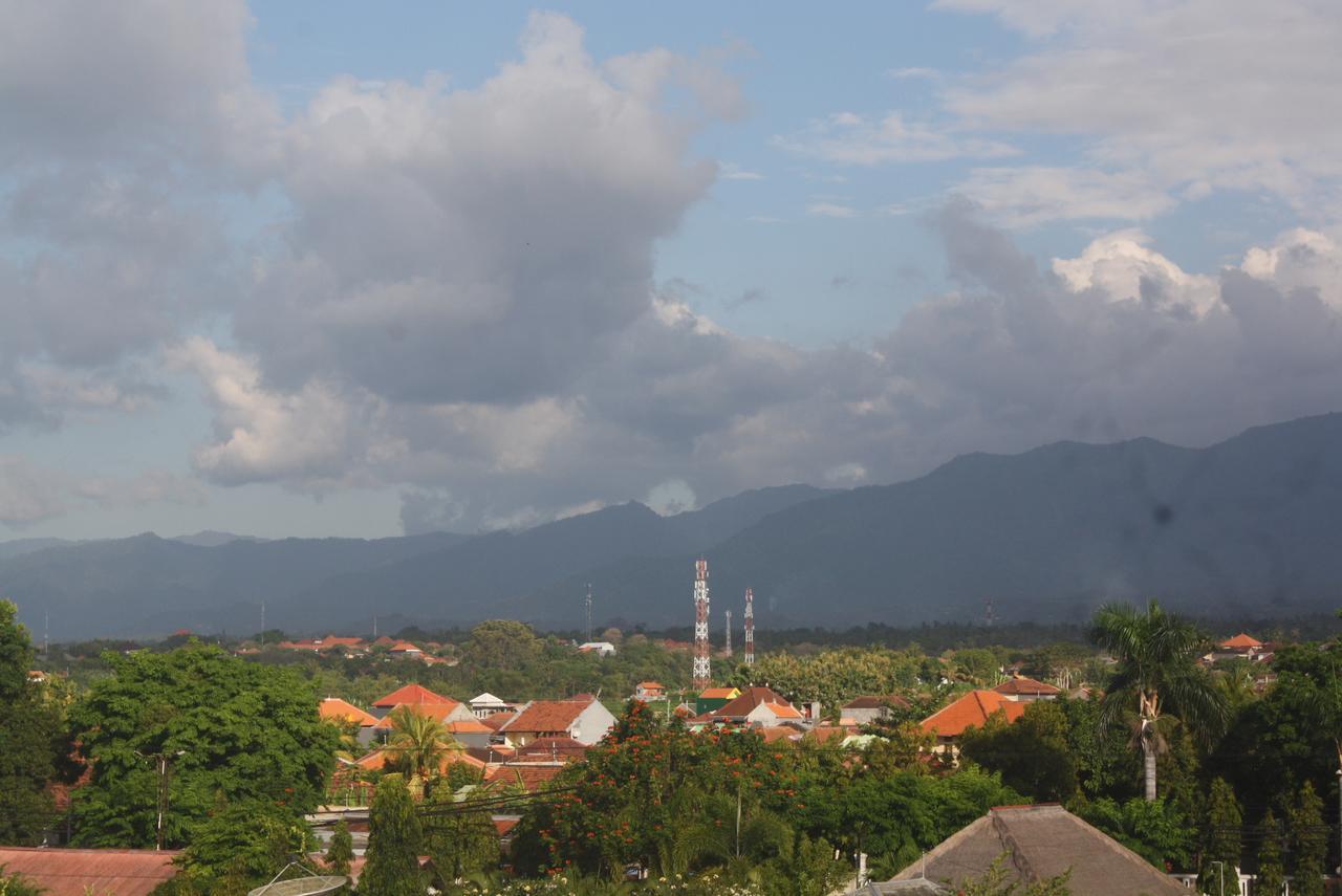Hotel Mandari Buleleng  Exterior photo