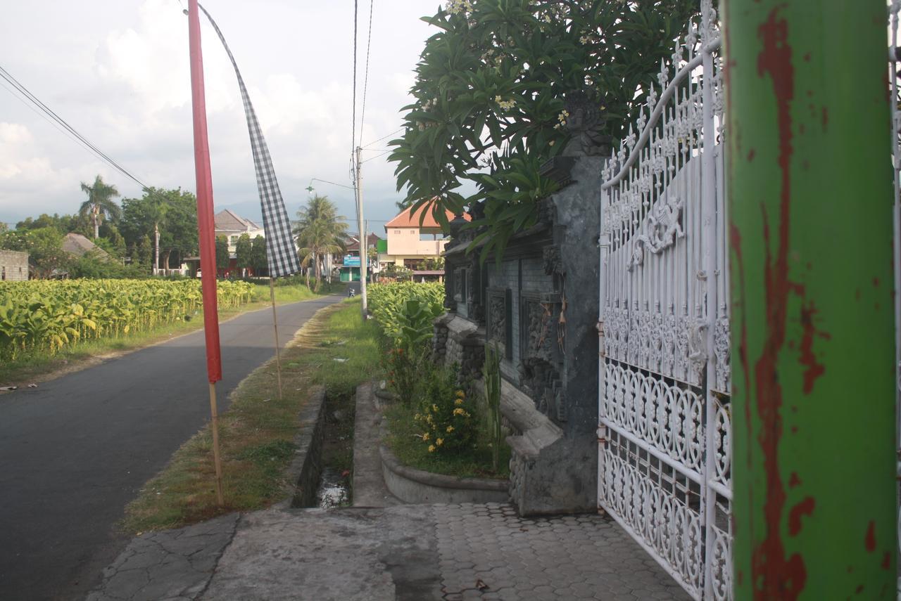 Hotel Mandari Buleleng  Exterior photo